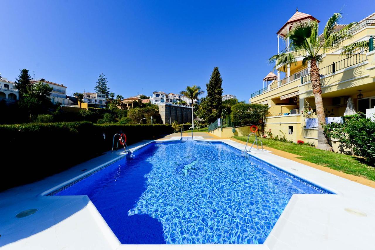 Refurbished 2-Bed Apartment Burriana Beach. Нерха Екстер'єр фото