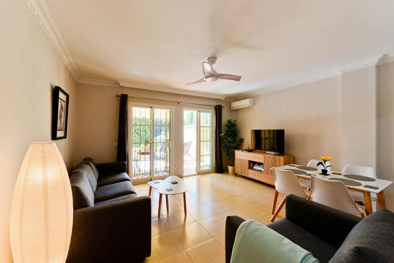 Refurbished 2-Bed Apartment Burriana Beach. Нерха Екстер'єр фото